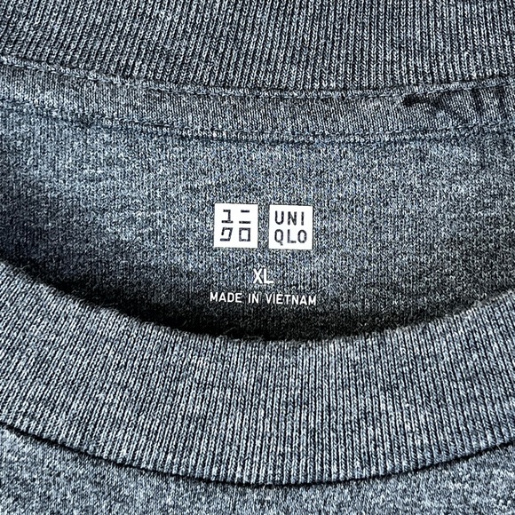 Uniglo Soft Brushed Crew Dark Gray XL Long Sleeve NWT - Picture 8 of 8